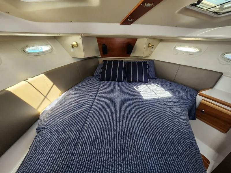 Slide: The Image of Imgi_17_2020 Cutwater C 32 Cb Power 9928658 20250829141220571 9 - 5603849