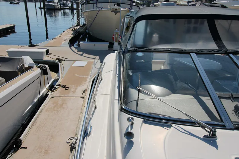 Slide: The Image of Regal 4260 Commodore 2002 - 5605036