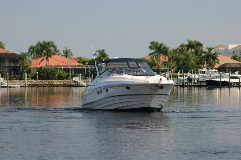 Slide: The Image of Regal 4260 Commodore 2002 - 5605070