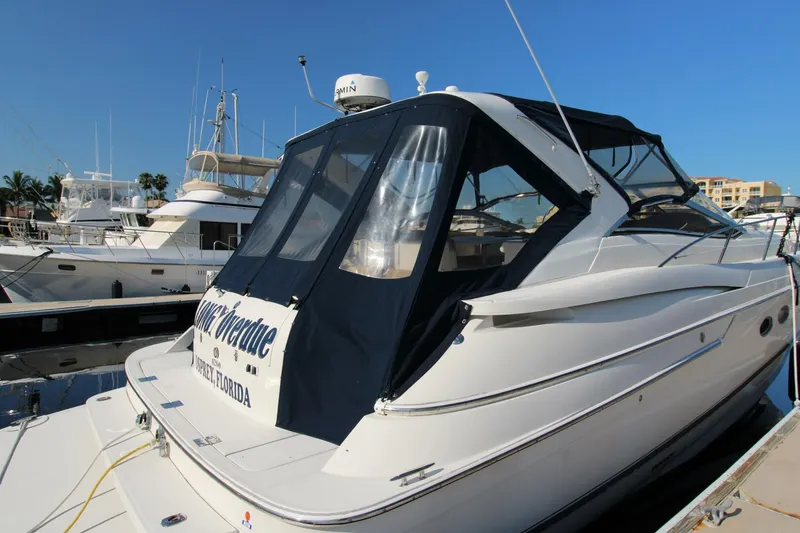 Slide: The Image of Regal 4260 Commodore 2002 - 5605031