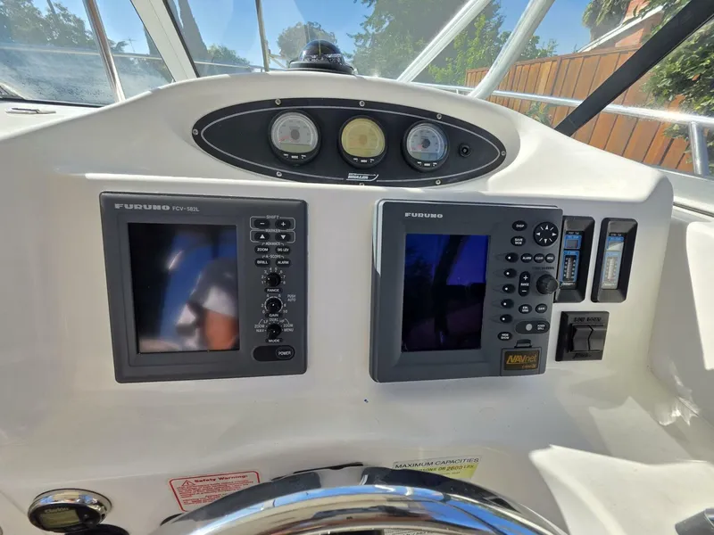 Slide: The Image of Boston Whaler 255 Conquest 2003 - 5605811