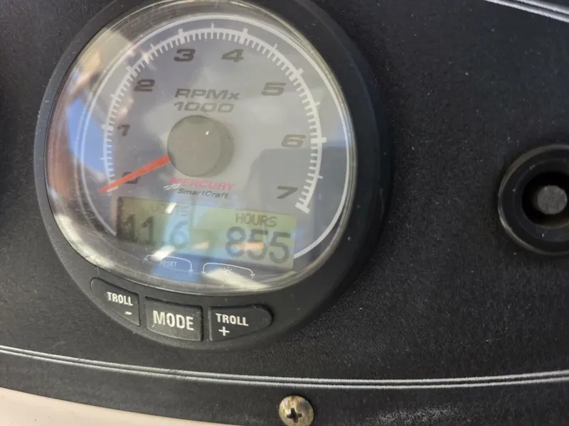 Slide: The Image of Boston Whaler 255 Conquest 2003 - 5605816