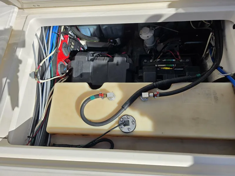 Slide: The Image of Boston Whaler 255 Conquest 2003 - 5605822