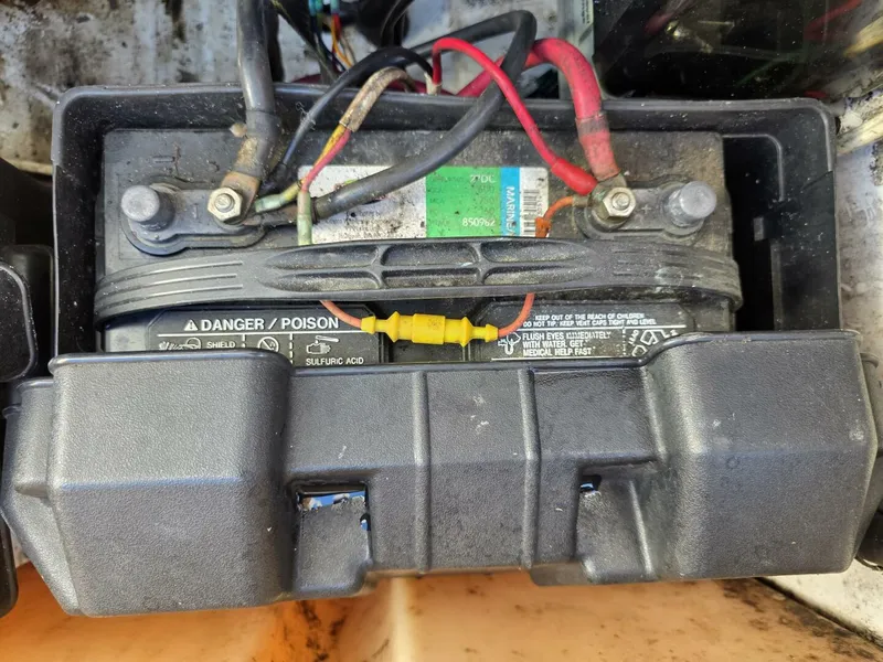 Slide: The Image of Boston Whaler 255 Conquest 2003 - 5605823