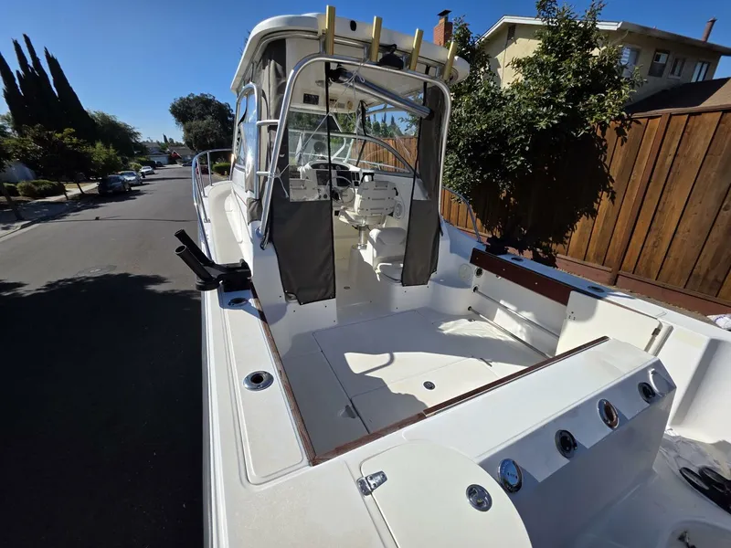 Slide: The Image of Boston Whaler 255 Conquest 2003 - 5605827