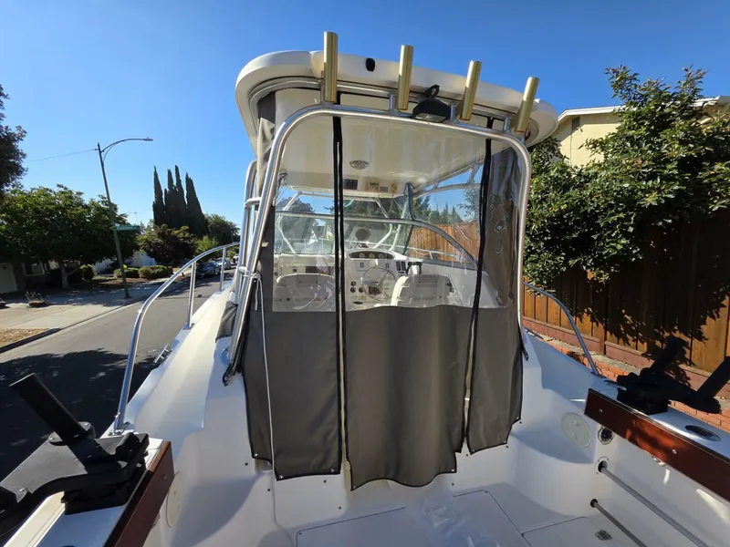 Slide: The Image of Boston Whaler 255 Conquest 2003 - 5605801