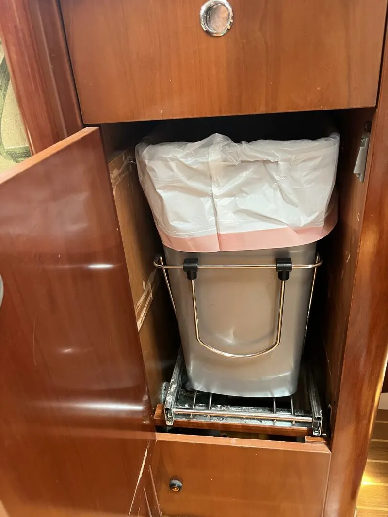 Slide: The Image of Beneteau 423 2005 - 5606176