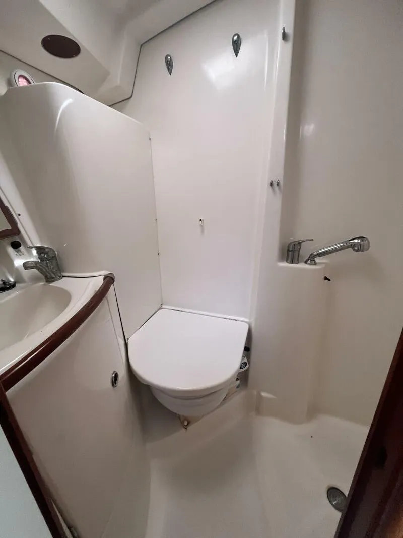 Slide: The Image of Beneteau 423 2005 - 5606167