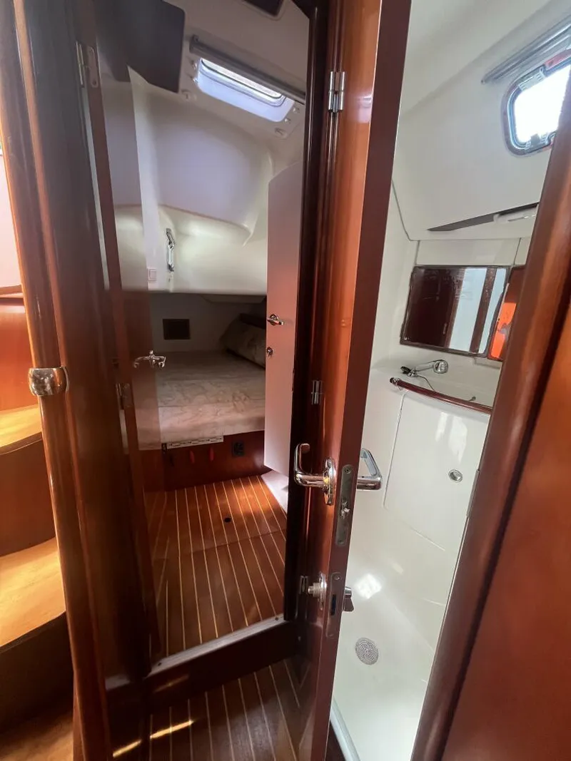 Slide: The Image of Beneteau 423 2005 - 5606170