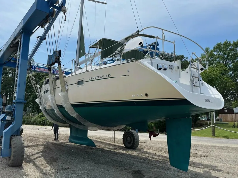 Slide: The Image of Beneteau 423 2005 - 5606136