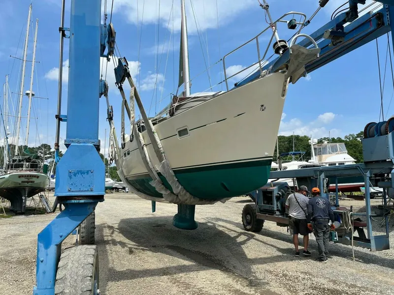 Slide: The Image of Beneteau 423 2005 - 5606137