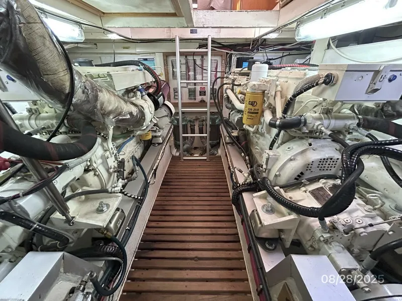Slide: The Image of 42' Grand Banks engine room forward - 5614214