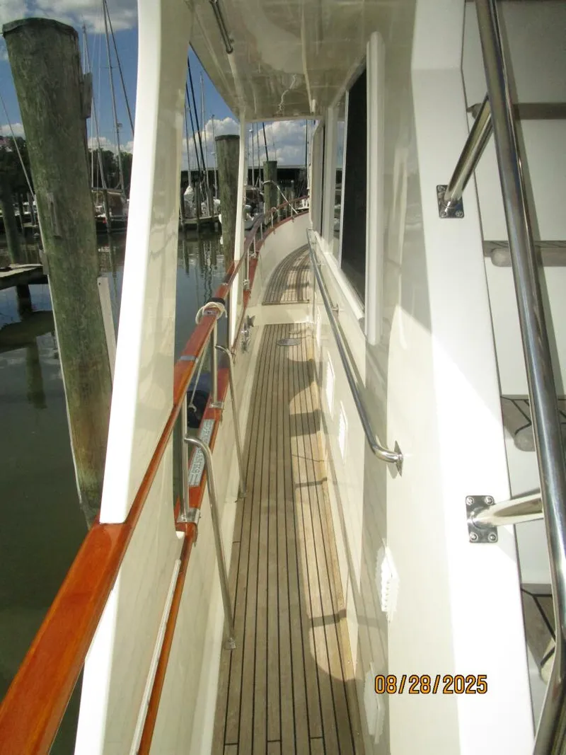 Slide: The Image of 42' Grand Banks port side deck1 - 5615592