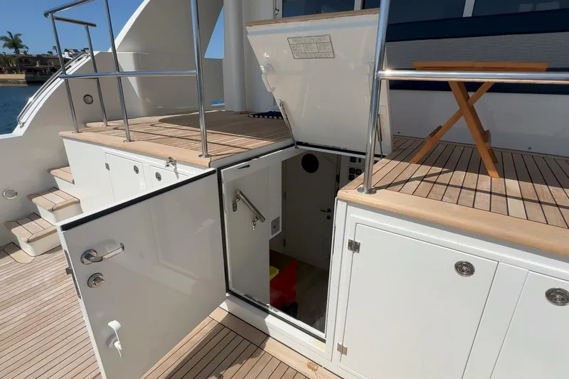 Slide: The Image of North Coast Raised Pilothouse 1999/2024 1999 - 5606757