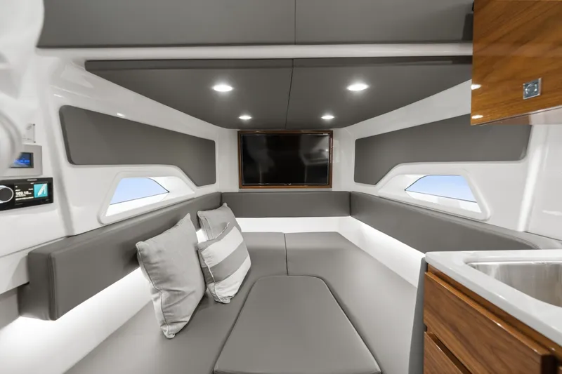 Slide: The Image of Valhalla Boatworks V-46 2027 - 7404861