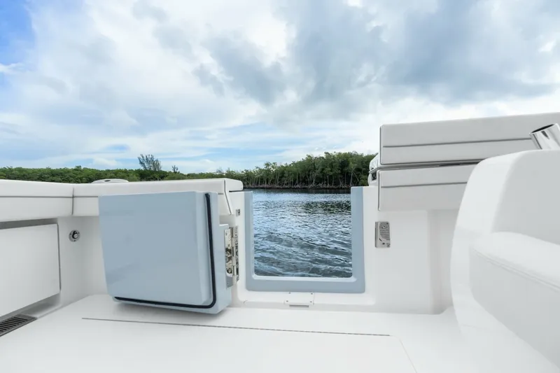 Slide: The Image of Valhalla Boatworks V-46 2027 - 7653436