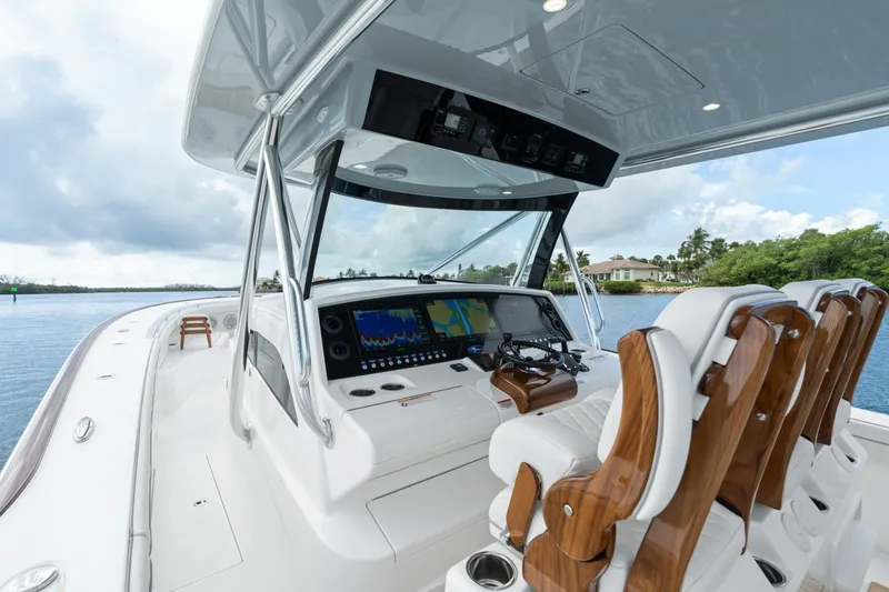 Slide: The Image of Valhalla Boatworks V-46 2027 - 7404840