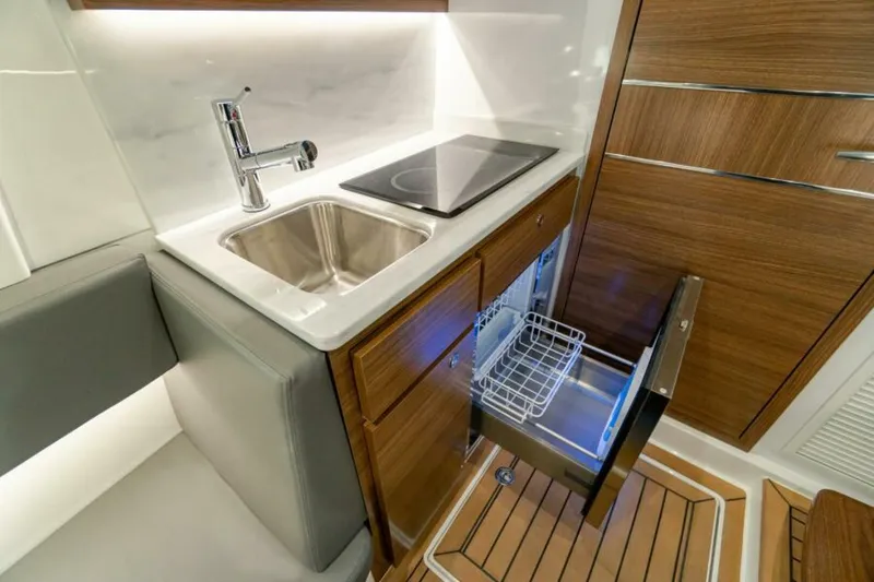 Slide: The Image of Valhalla Boatworks V-46 2026 - 5606974