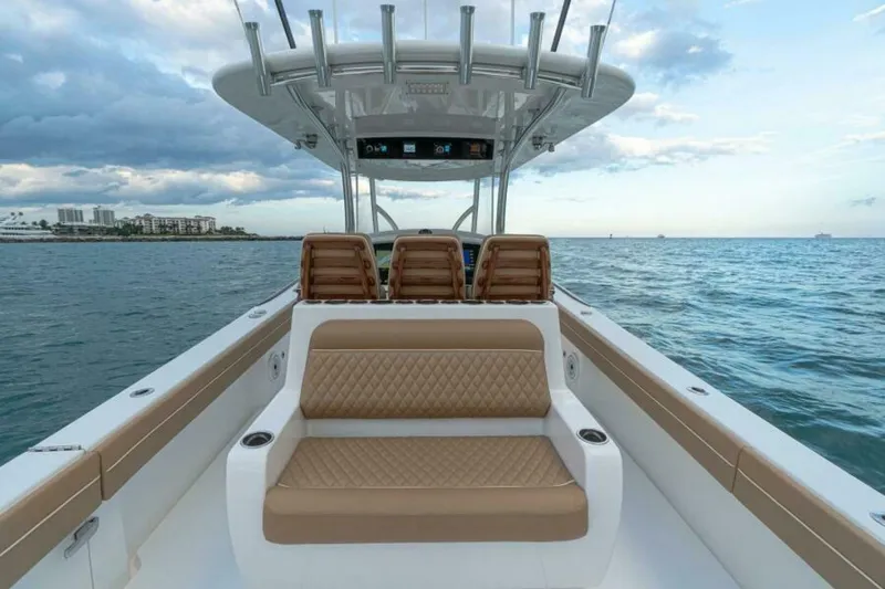 Slide: The Image of Valhalla Boatworks V-37 2026 - 5607033