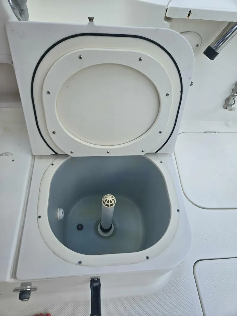 Slide: The Image of Trophy 23 2005 - 5607700