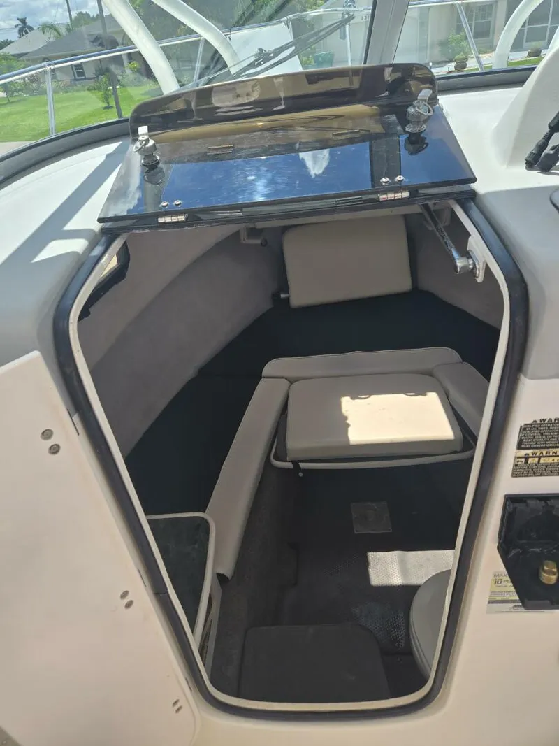 Slide: The Image of Trophy 23 2005 - 5607714