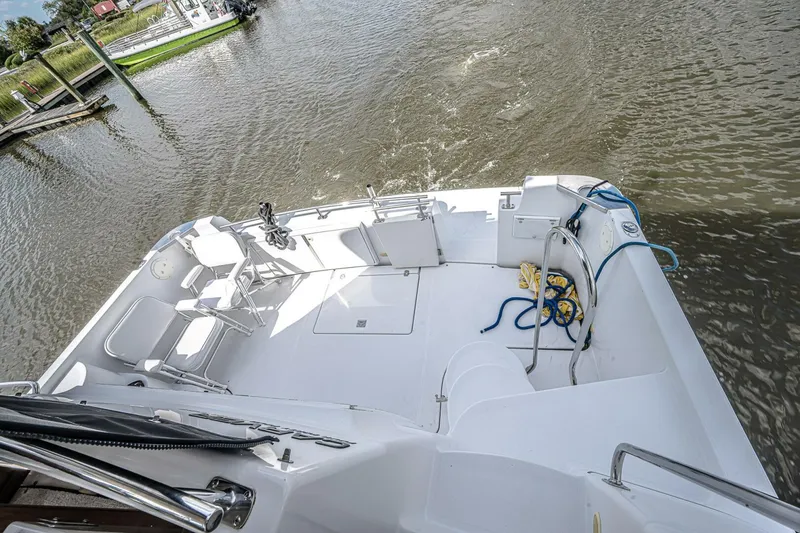 Slide: The Image of Carver 444 Cockpit Motor Yacht 2003 - 5607808