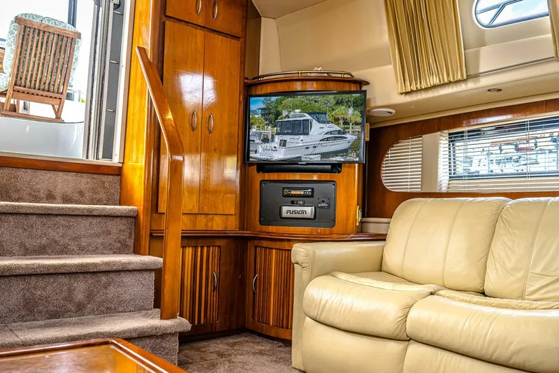 Slide: The Image of Carver 444 Cockpit Motor Yacht 2003 - 5607814