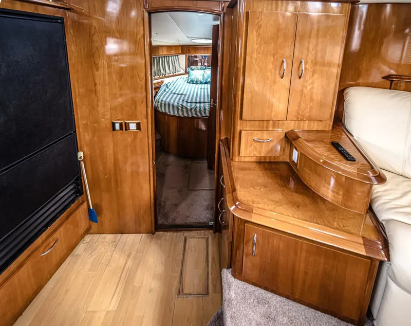 Slide: The Image of Carver 444 Cockpit Motor Yacht 2003 - 5607819