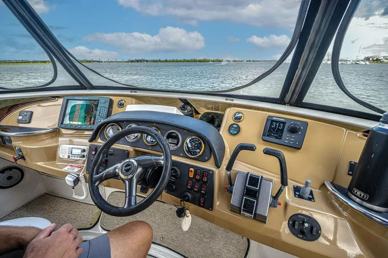 Slide: The Image of Carver 444 Cockpit Motor Yacht 2003 - 5607794