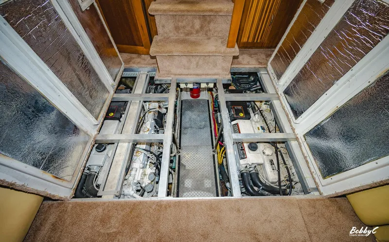 Slide: The Image of Carver 444 Cockpit Motor Yacht 2003 - 5607828