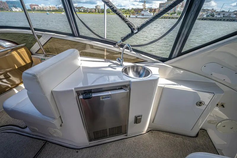 Slide: The Image of Carver 444 Cockpit Motor Yacht 2003 - 5607795