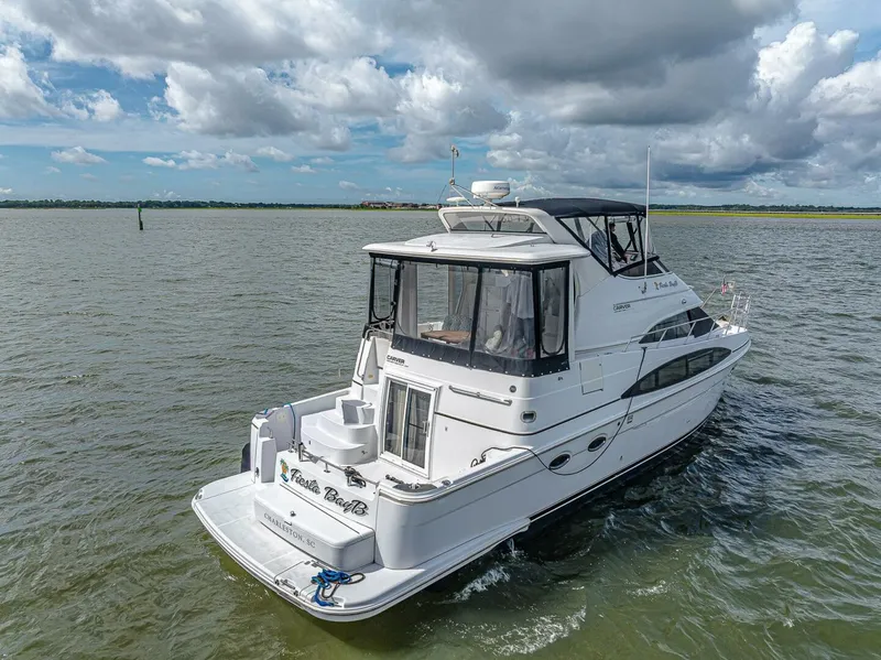 Slide: The Image of Carver 444 Cockpit Motor Yacht 2003 - 5607838