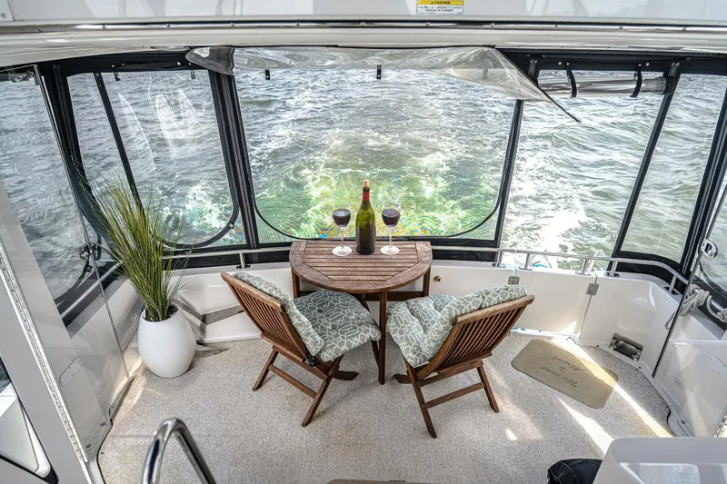 Slide: The Image of Carver 444 Cockpit Motor Yacht 2003 - 5607802