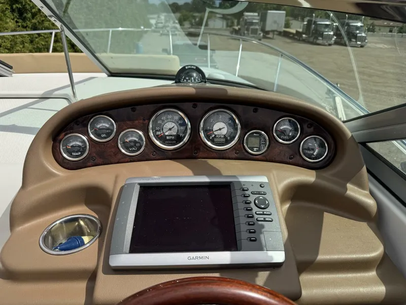 Slide: The Image of Crownline Boats 264 CR 2011 - 5607940