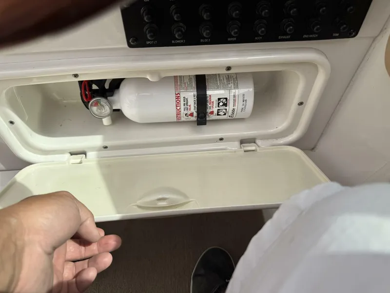 Slide: The Image of Crownline Boats 264 CR 2011 - 5607944