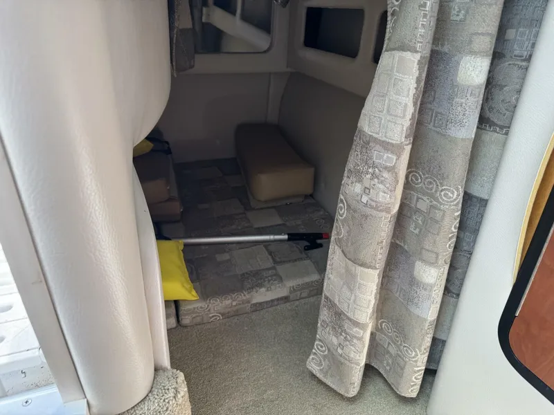 Slide: The Image of Crownline Boats 264 CR 2011 - 5607915