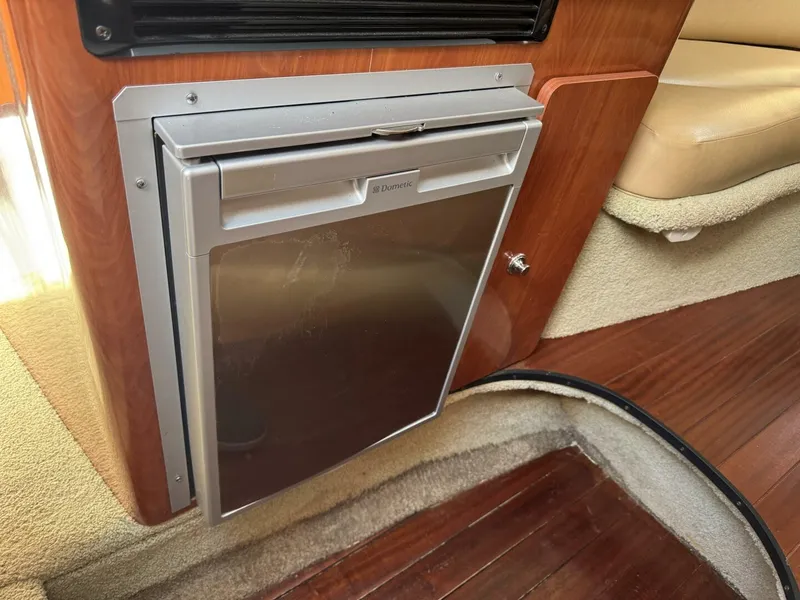 Slide: The Image of Crownline Boats 264 CR 2011 - 5607921