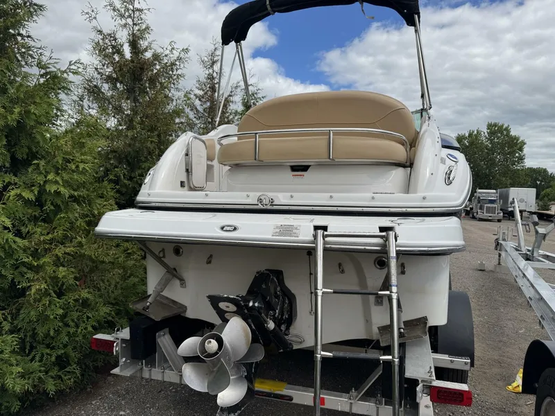 Slide: The Image of Crownline Boats 264 CR 2011 - 5607933