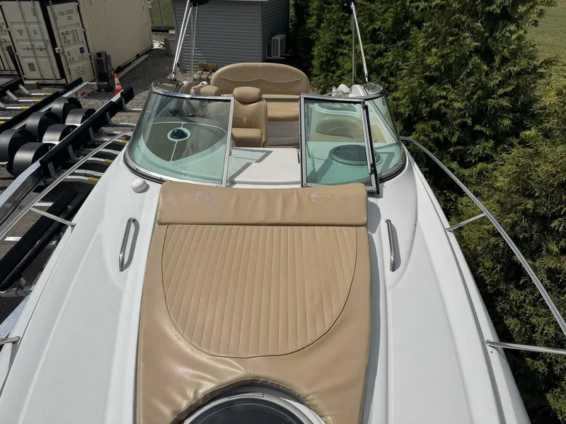 Slide: The Image of Crownline Boats 264 CR 2011 - 5607928
