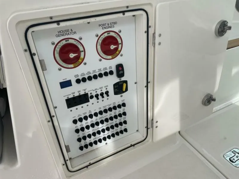 Slide: The Image of Pursuit DC 326 2022 - 5608249