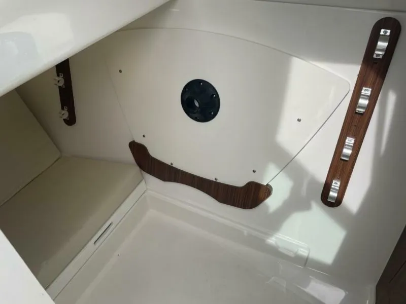 Slide: The Image of Pursuit DC 326 2022 - 5608250