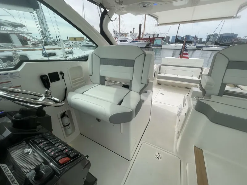 Slide: The Image of Pursuit DC 326 2022 - 5608258