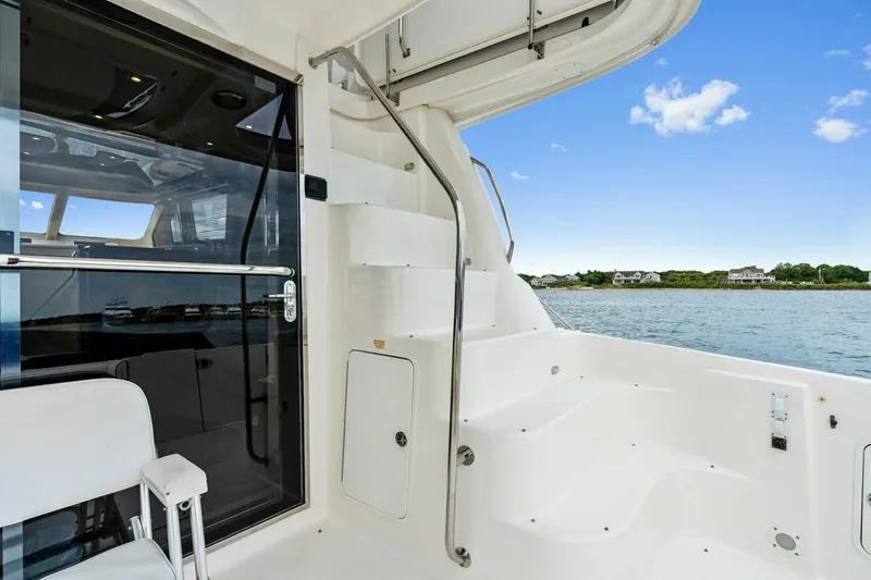 Slide: The Image of Sea Ray 58 Sedan Bridge 2007 - 5608283