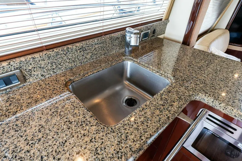 Slide: The Image of Sea Ray 58 Sedan Bridge 2007 - 5608300