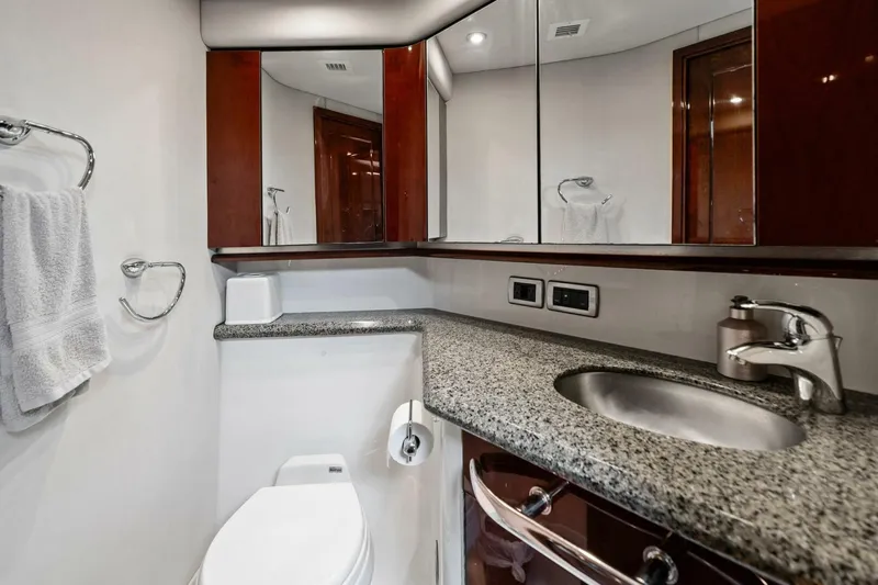 Slide: The Image of Sea Ray 58 Sedan Bridge 2007 - 5608311