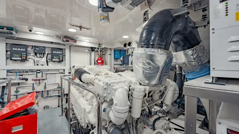 Slide: The Image of 2021 Ocean Alexander 28R - 5610189
