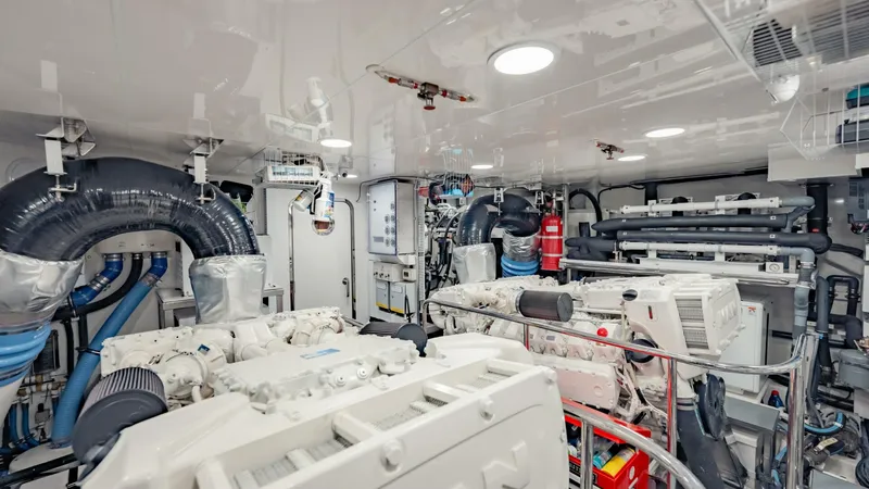 Slide: The Image of 2021 Ocean Alexander 28R - 5610216