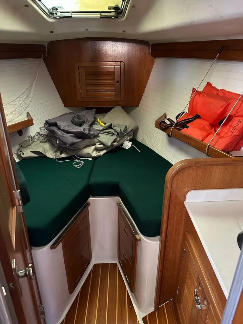 Slide: The Image of Catalina 38 1997 - 5669825