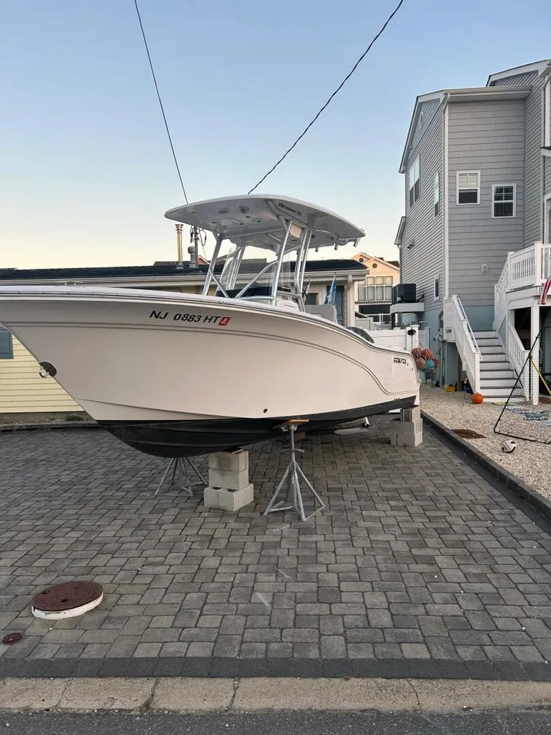 Slide: The Image of Sea Fox 228 Commander 2024 - 5610016