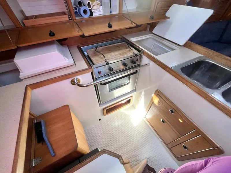 Slide: The Image of Catalina 36 MkII 2000 - 5611308